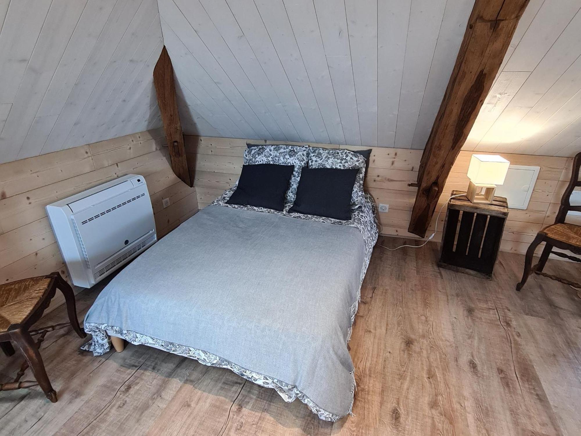 Gite Spacieux A Briare Avec Terrasse, Ideale Pour Familles Et Seminaires, Animaux Acceptes. - Fr-1-590-371 外观 照片