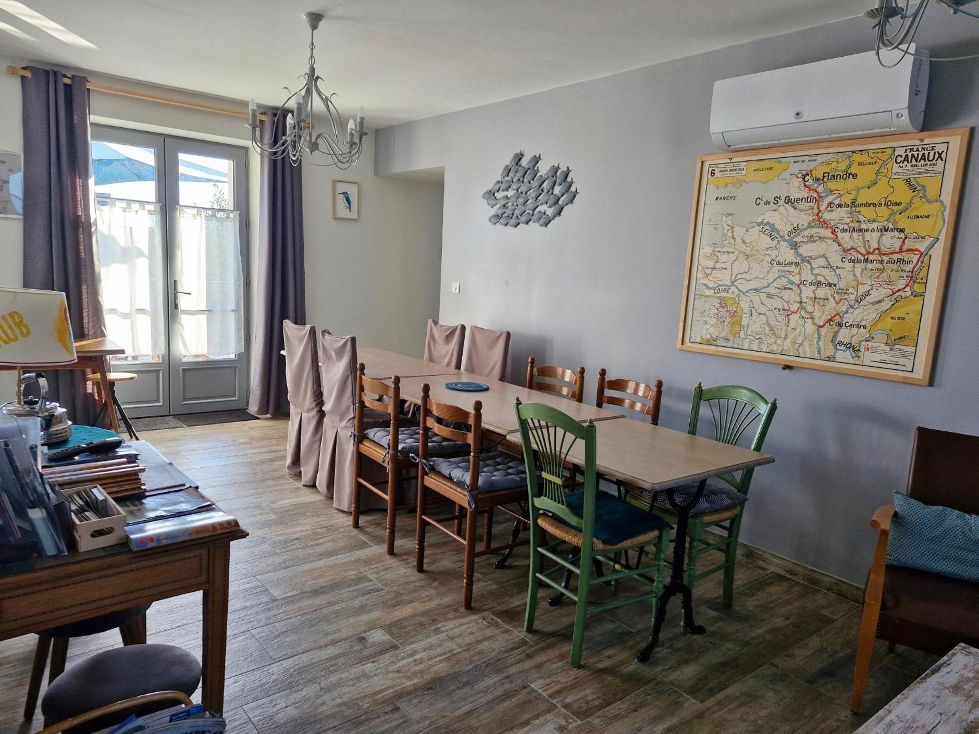 Gite Spacieux A Briare Avec Terrasse, Ideale Pour Familles Et Seminaires, Animaux Acceptes. - Fr-1-590-371 外观 照片